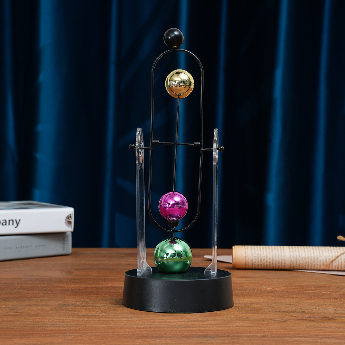 Newton Pendulum Perpetual Moti - Newton Cradle Large recension och pris